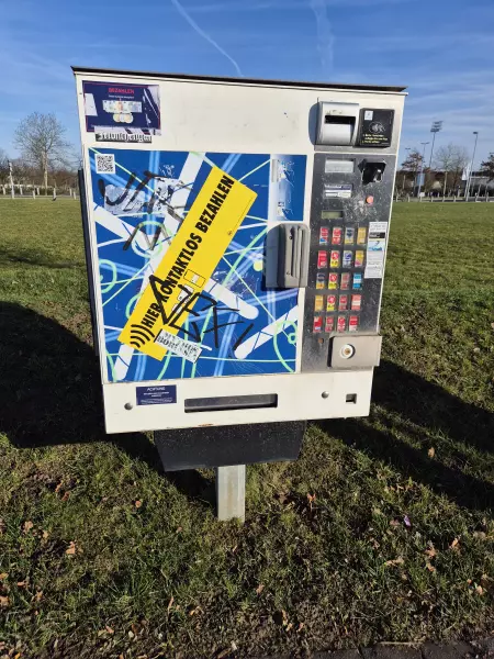 Zigarettenautomat - Hennes-Weisweiler-Allee, Mönchengladbach