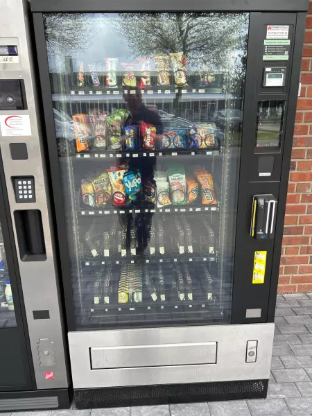 Snackautomat/Zigarettenautomat - Industriering 18, Viersen-Mackenstein