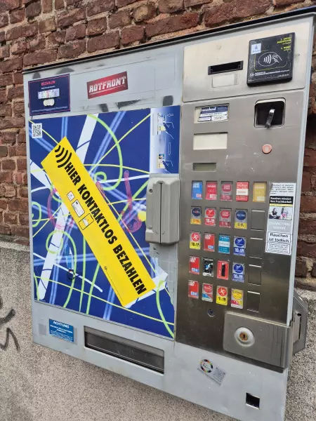 Zigarettenautomat - Königstraße 117, Mönchengladbach