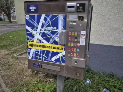 Zigarettenautomat (Tabakautomat) - Giesenkirchener Straße 25, Mönchengladbach