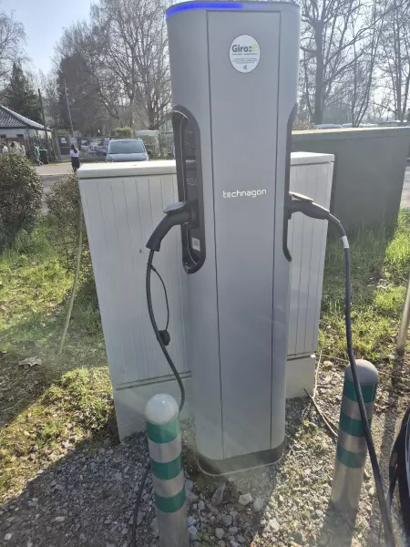 Ladestation (technagon) - Am Wittsee, Leuth - Ladestation in Leuth