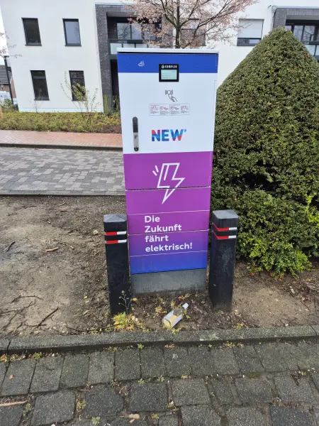 Ladestation (NEW) - Friedensstraße, Niederkrüchten - Ladestation in Niederkrüchten