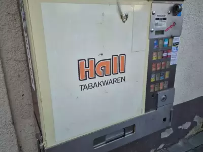 Zigarettenautomat / Tabakwarenautomat - Klusenstraße 18, Mönchengladbach