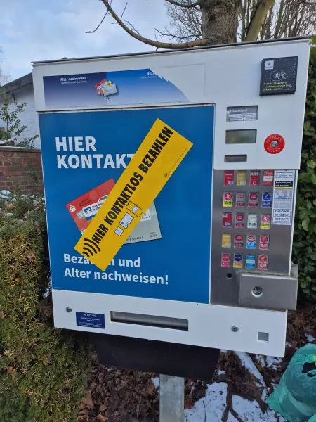 Zigarettenautomat - Nellessenweg, Mönchengladbach