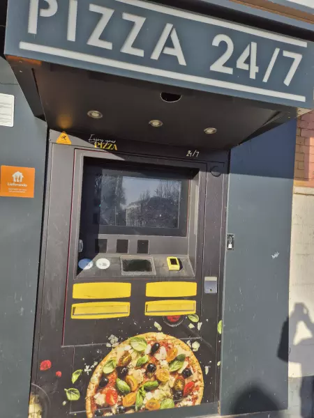 Pizza-Automat - Speicker Straße 82ab, Mönchengladbach
