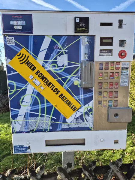 Zigarettenautomat - Wolfsittard 36, Mönchengladbach